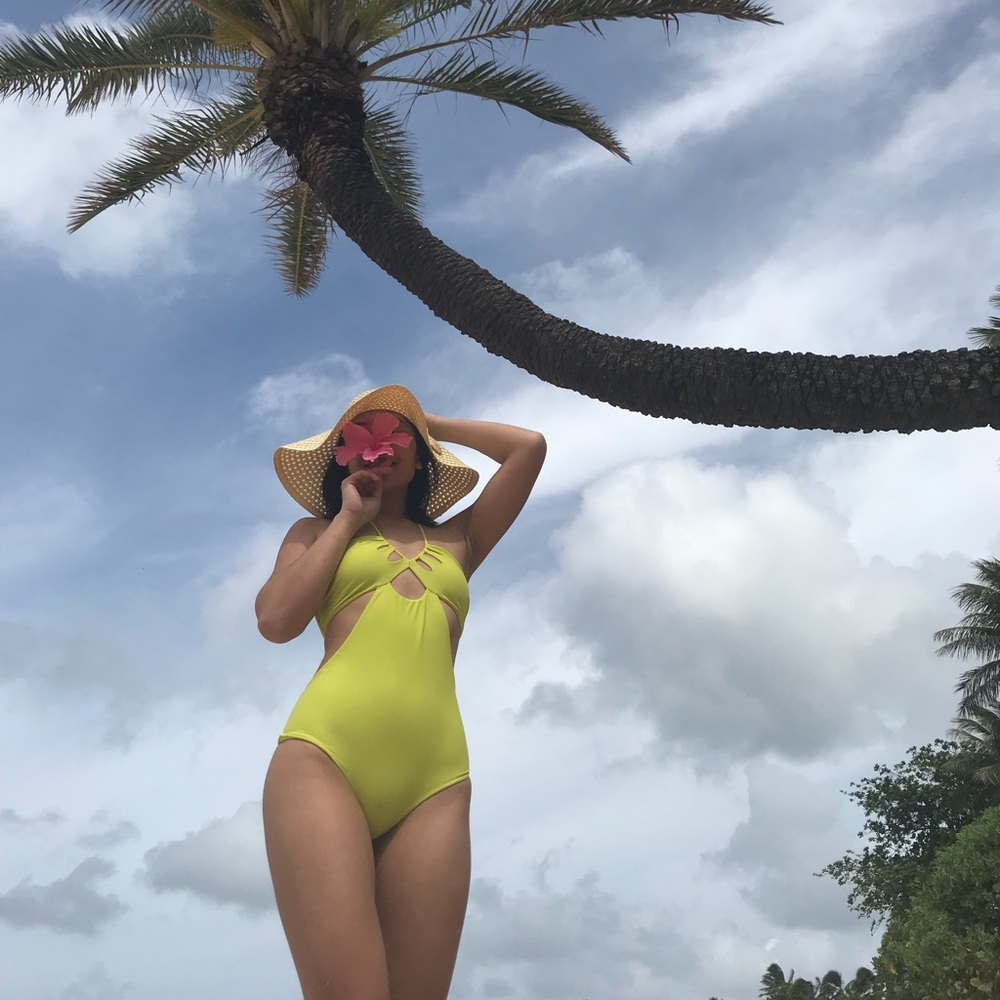 Mikoh One Piece - image 1